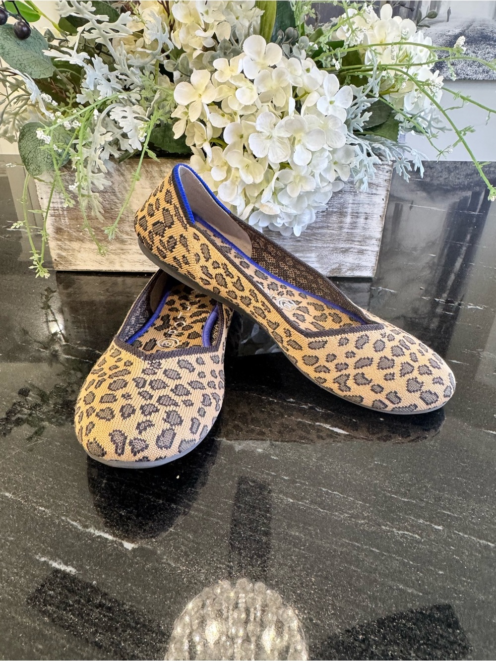 Rothy’s Leopard Print Ballet Flats in Tan with Blue Trim size 7.5